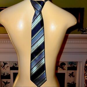 BOY’S youth suit tie by Bergamot